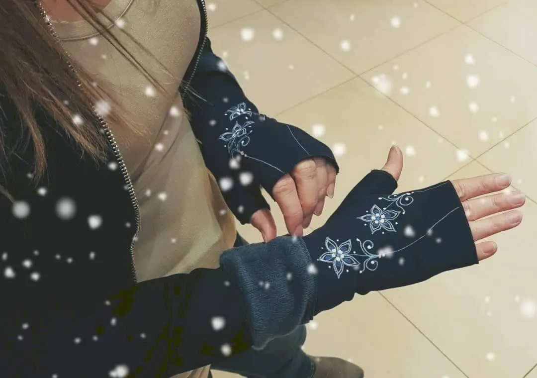 Handmade Fingerless Wrist Warmer Gloves With Handpainted Pattern