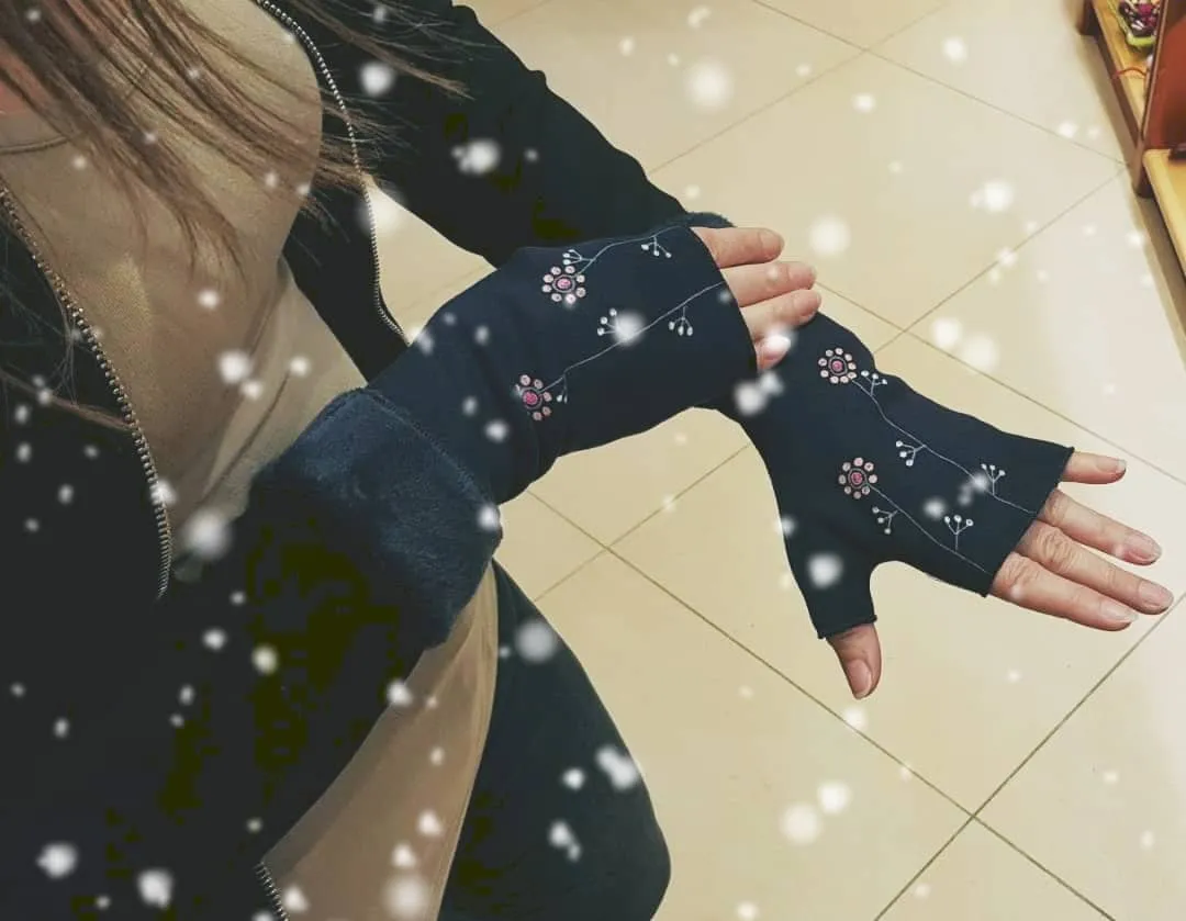 Handmade Fingerless Wrist Warmer Gloves With Handpainted Pattern